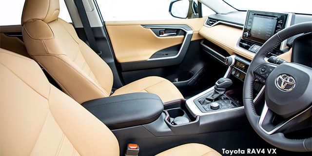 TOYOTA RAV4 2.5 PHEV CVT E-FOUR - 17 