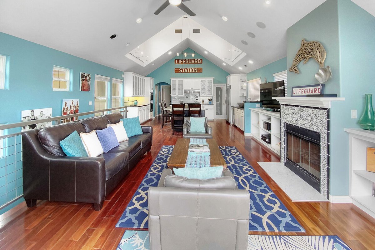 Massive Luxury Beach Home – Fire Pit, AC, Garage!