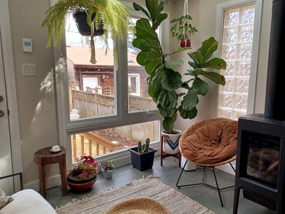 Spacious and Cozy Home in High Park