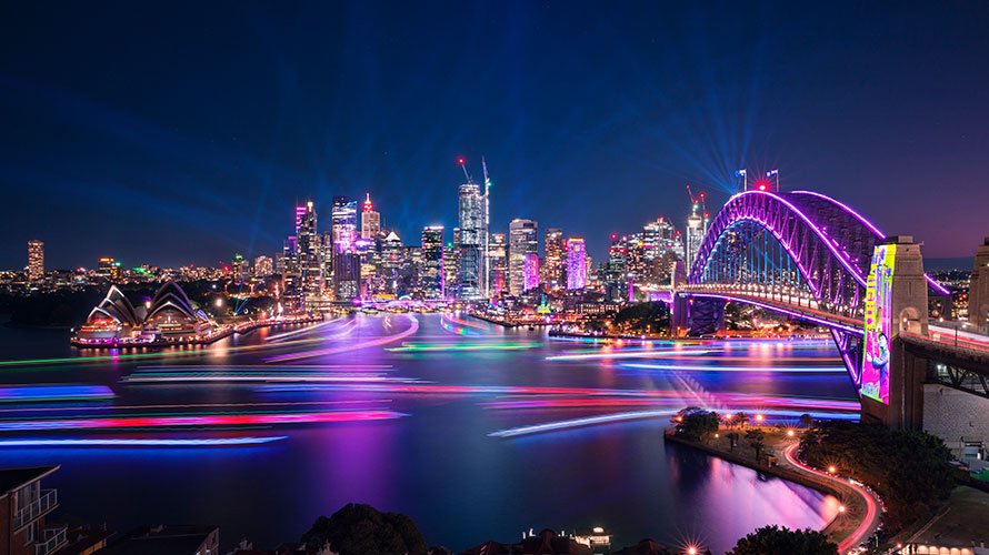 Opera & Harbour bridge view penthouse (3 rooms)