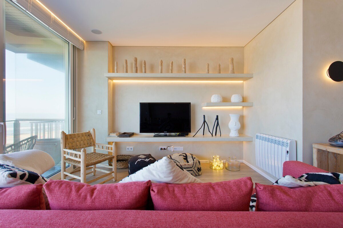 Boutique Rentals- AL MAR Beachfront gallery image 4