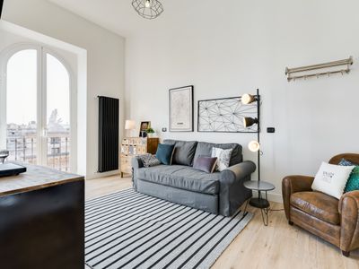 BMGA | Glam Industrial 3-bed apartment @Termini