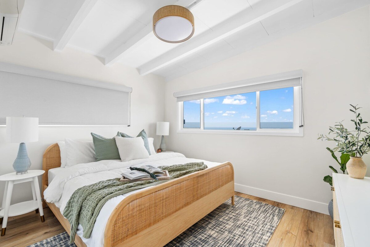 Oceanview Suite | Balcony | Steps from the Beach gallery image 3