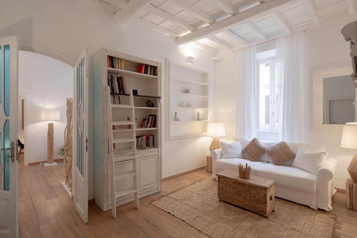 Spanish Steps-Trevi -Luma Suite gallery image 2