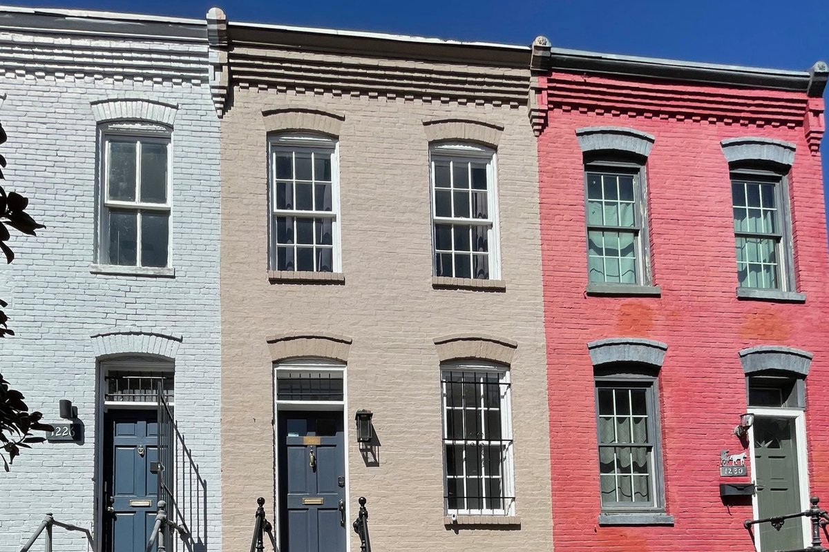 Entire home in DC 6 guests 2-3 bedrooms 2 Bath