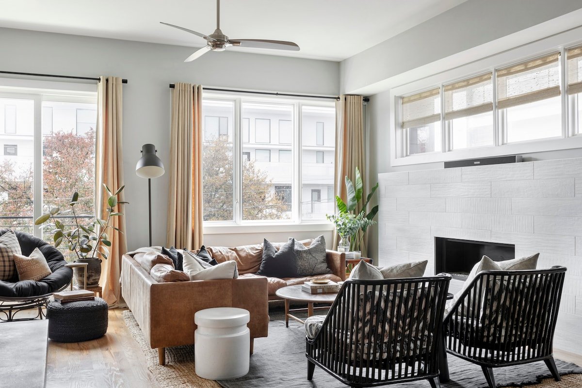 Rooftop Retreat – 1mile walk to Broadway gallery image 3