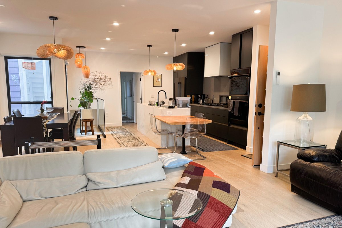 Elegant 2 bdrm, office, 2 bath luxury