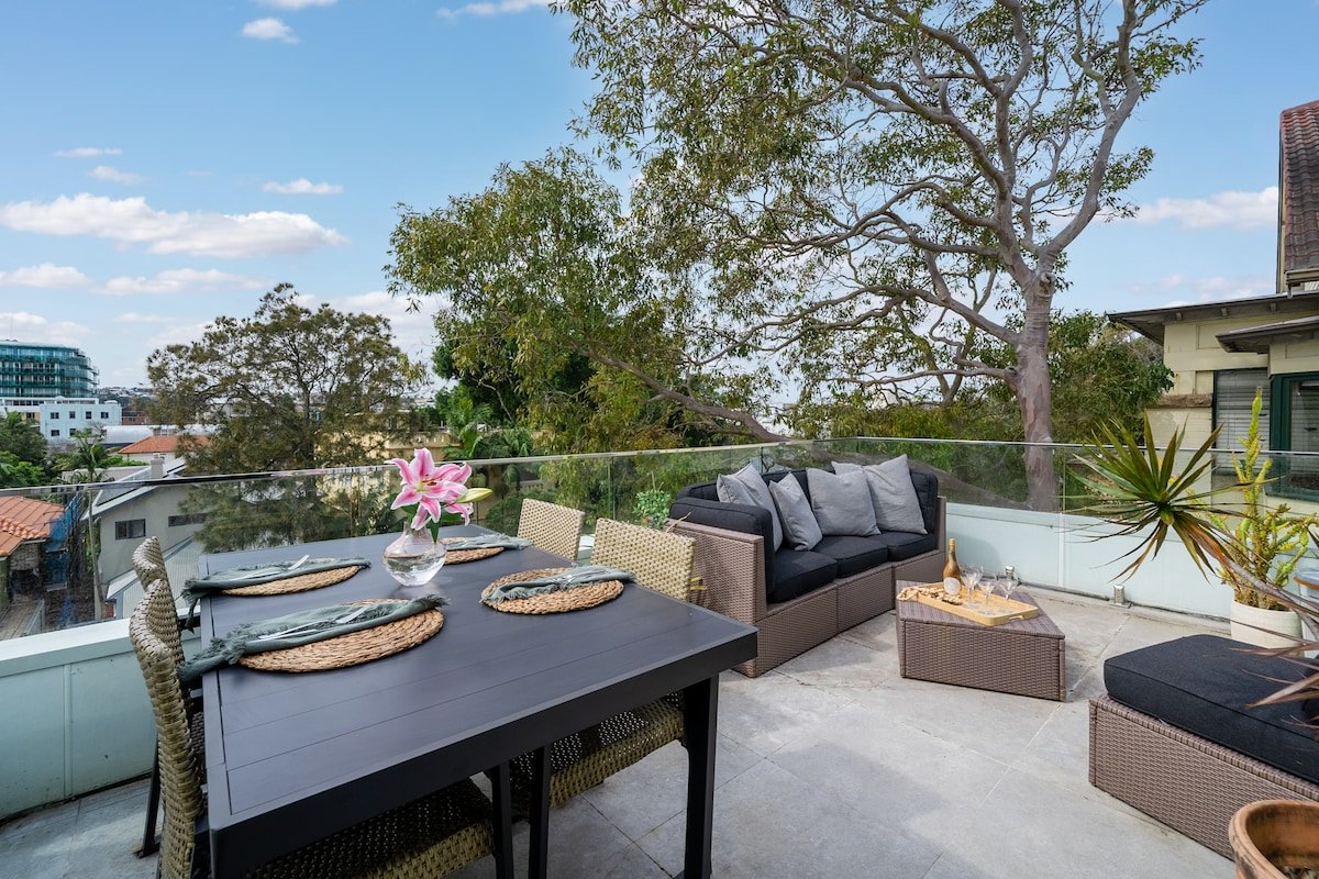 Quiet Bondi Oasis- 3 minute walk to sand gallery image 5