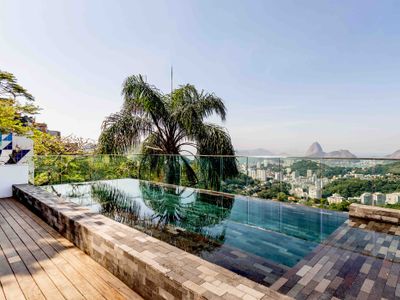 Magnifique villa avec piscine vue mer.