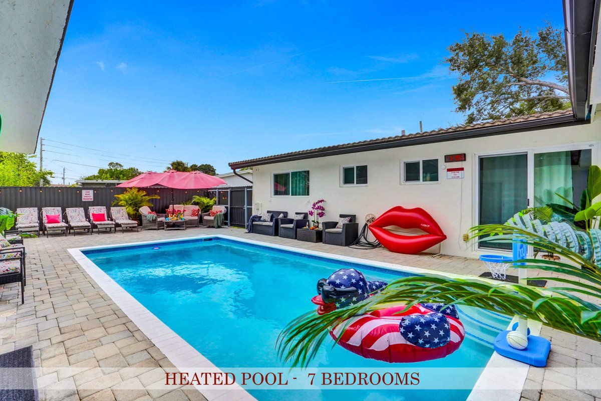 Heated Pool~Stellar stay in 7BD villa~Playground