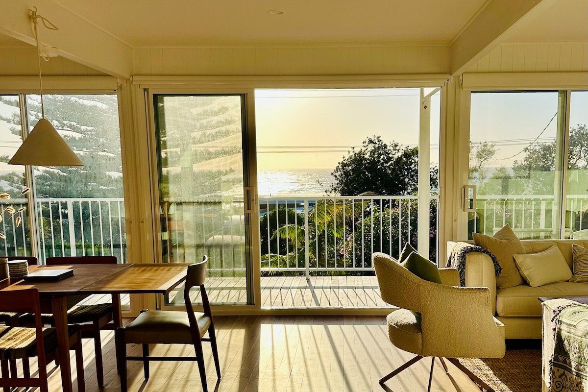 Beachside luxury holiday with views Little Umi gallery image 4