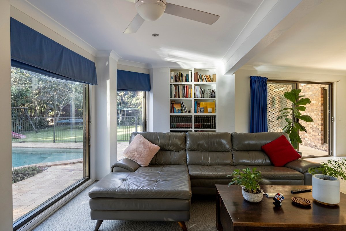 Kingscliff beach house, heated pool, ducted aircon gallery image 3