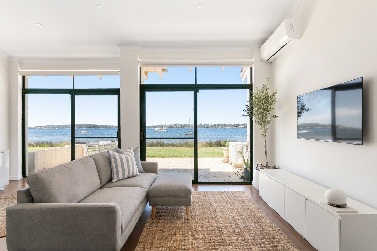 The Grecian Retreat River View gallery image 2