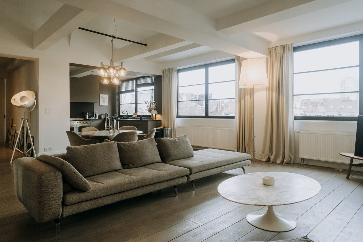 Magnificent loft – 3 bedroom duplex gallery image 3