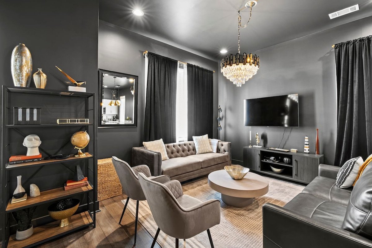 Night Lounge | Luxe Rooftop Retreat + City Views gallery image 2