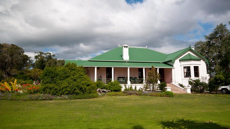 Leeuwenbosch Country Lodge - Main Lodge