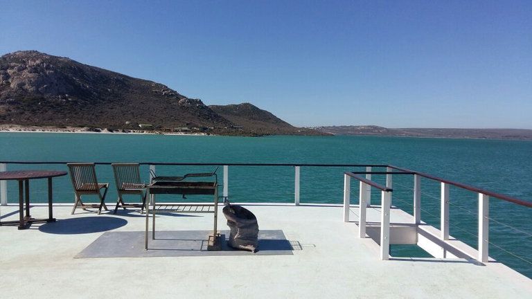 Kraalbaai House Boats Nirvana Houseboat 22 Sleeper