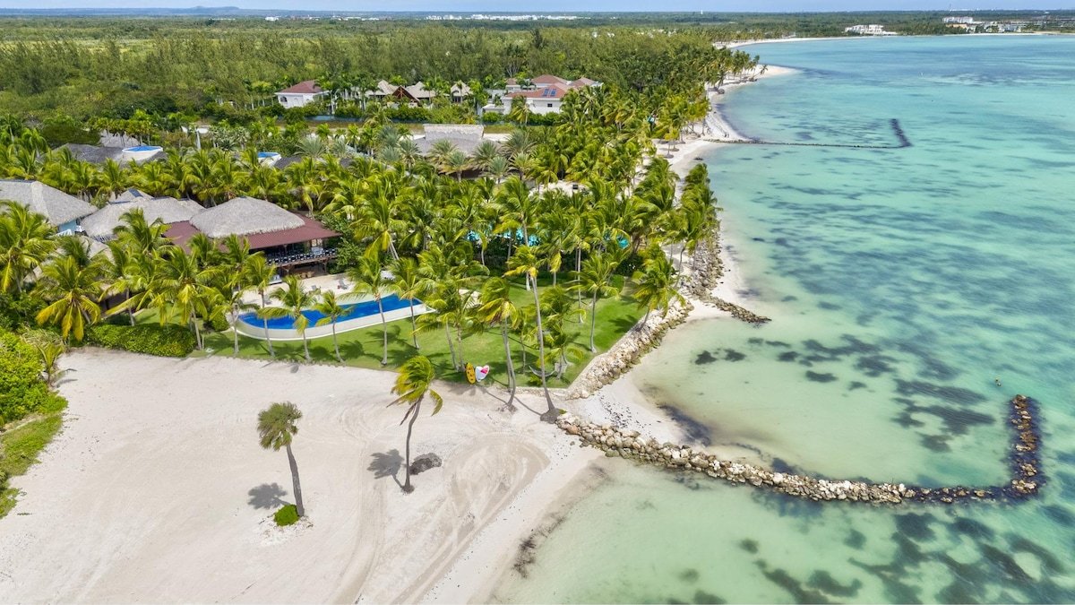Las Hamacas – Beachfront Haven in Cap Cana