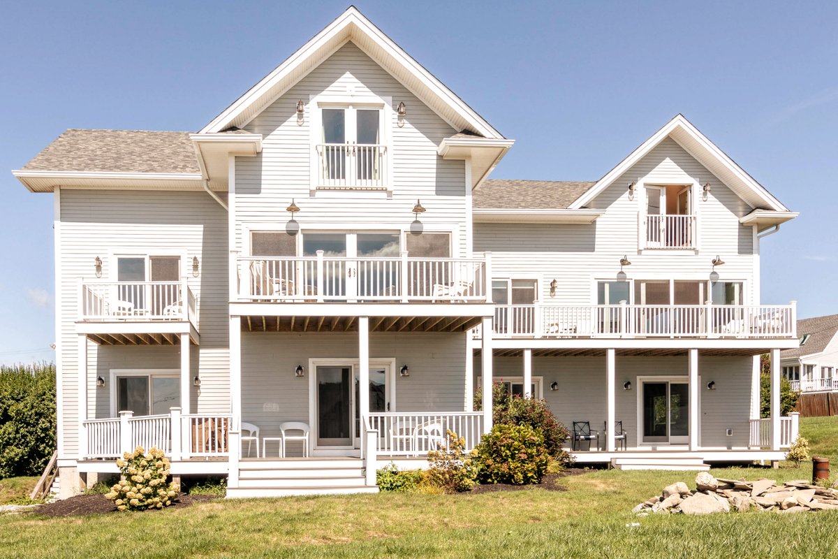 5BR/5BA Beachside Newport Home Steps to Beach!