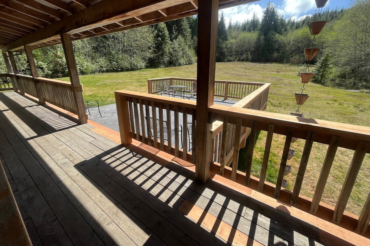 Port Renfrew Wilderness lodge gallery image 2