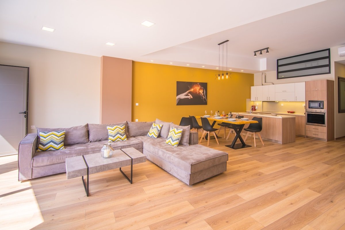 FAMILY luxury apartment gallery image 3