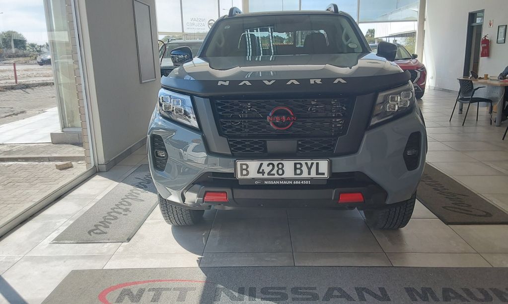 NISSAN NAVARA 2.5DDTI PRO-4X 4X4  for Sale in South Africa
