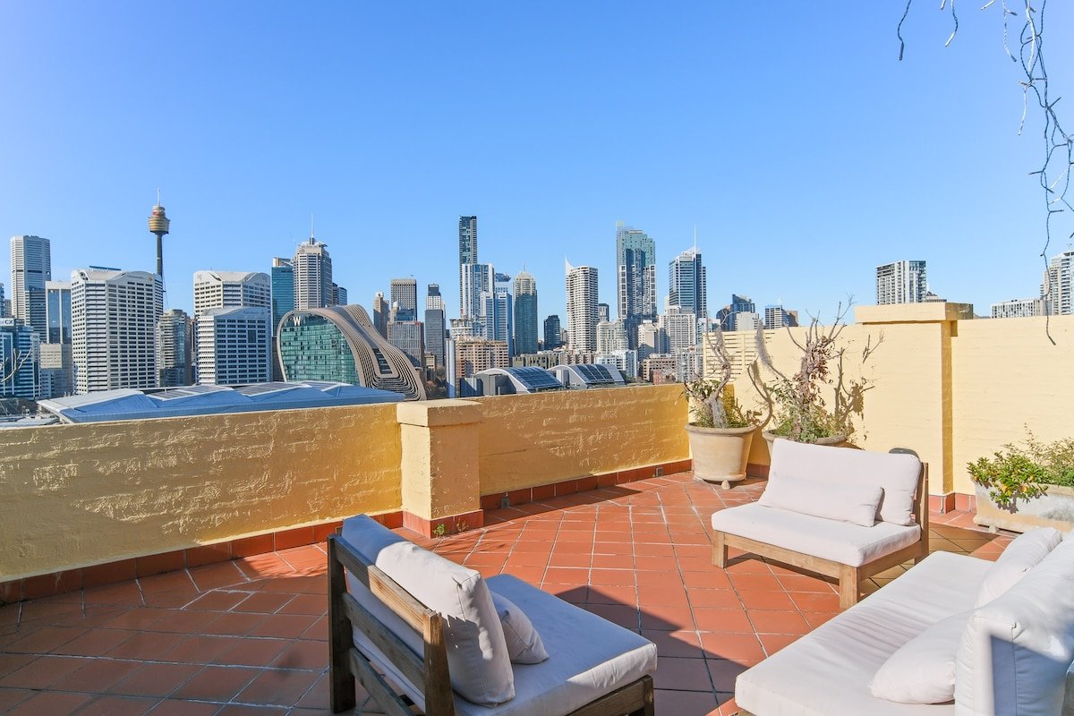 Sydney Penthouse + Private Terrace + Parking gallery image 5