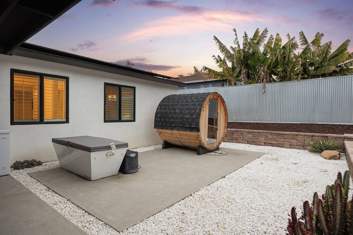 Heated Pool | Spa | Sauna | Cold Plunge | Bay View gallery image 4