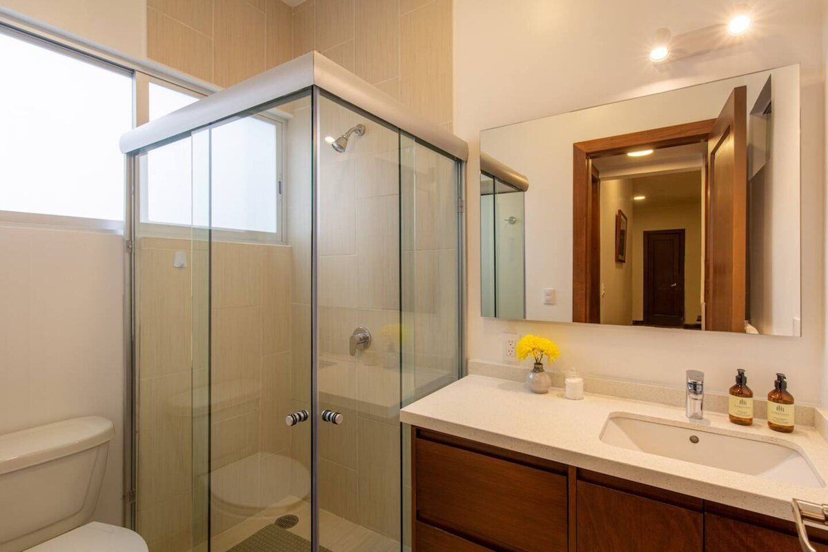 L3- Juarez apartment 4BR| 3BA great location gallery image 5