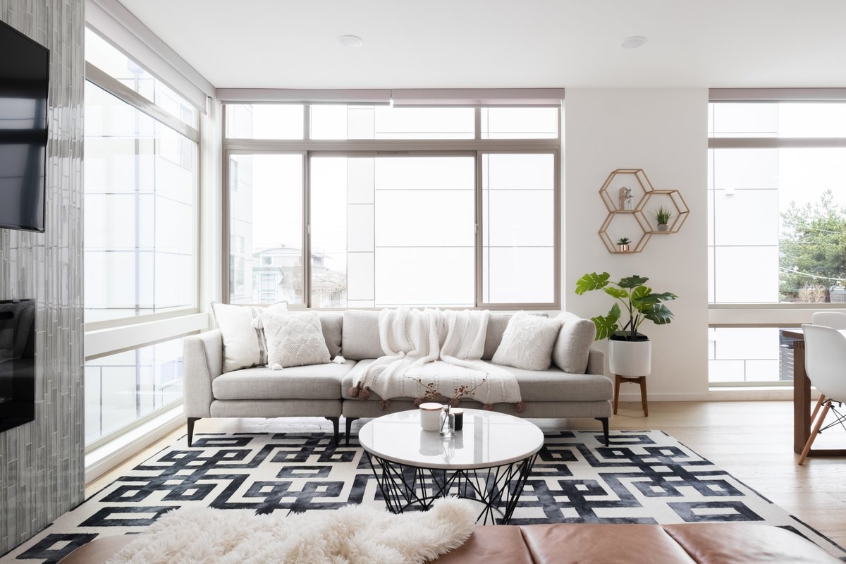 Designer 4BR Home | City Views + Gourmet Kitchen