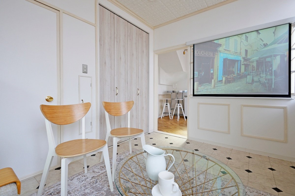 85平米4LDK/東新宿駅徒歩2分/新宿1駅/新大久保駅 徒歩10分/渋谷10分/高速wifi/浅草 gallery image 4