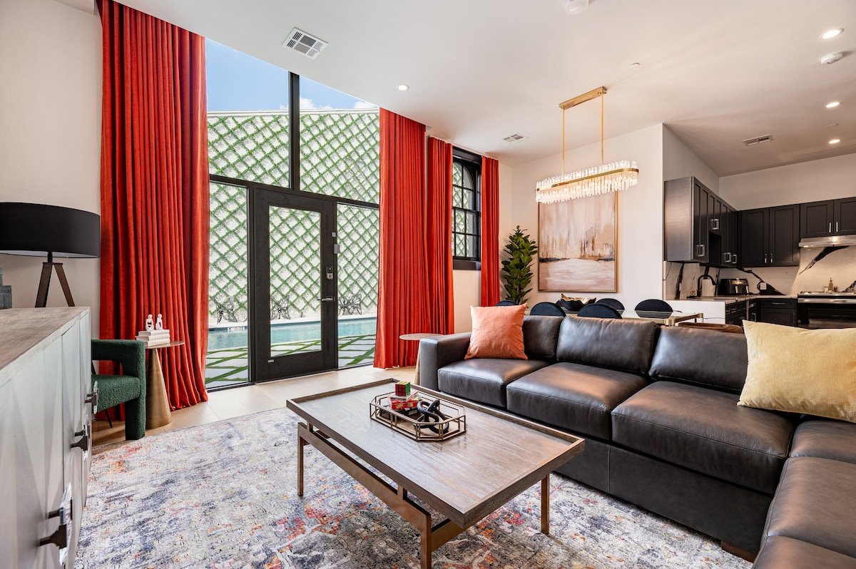 The District – Luxury 4BR gallery image 2