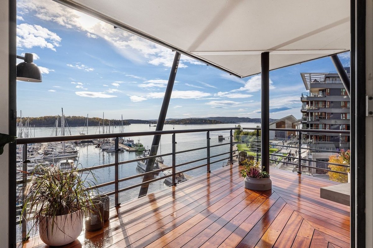 Large 41 millions kr apartment – seaview in center gallery image 3