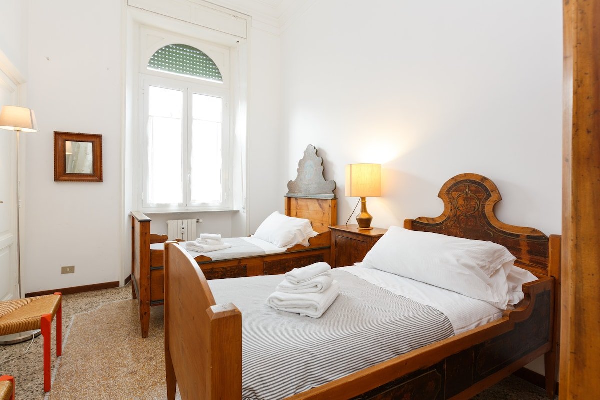 FromHometoRome – Wanderlust vacation rental gallery image 3