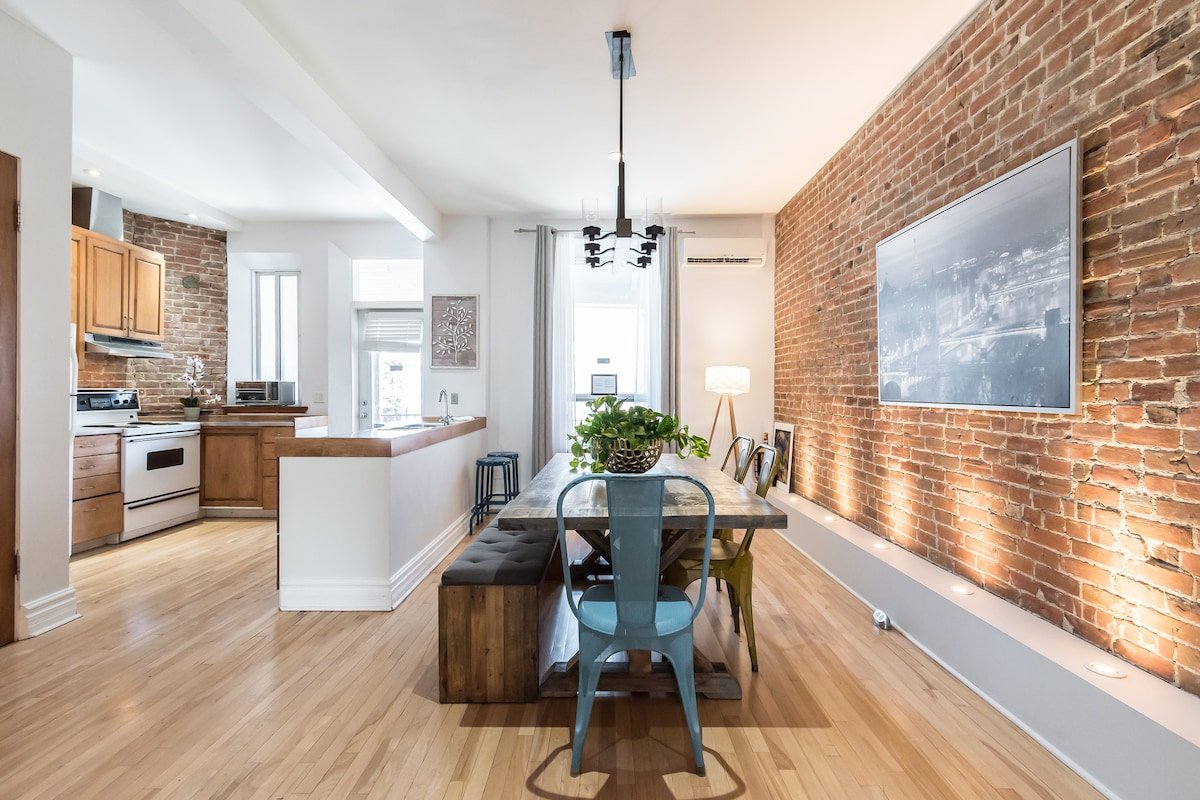 Rural Chic Inspired 4BDR Home -Downtown gallery image 5