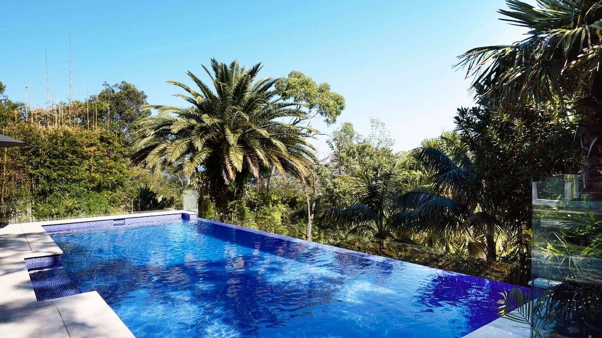 Palm Beach Tranquility gallery image 2