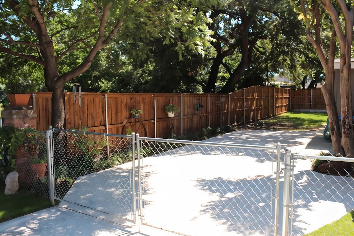 The Stockyards Ranch Retreat gallery image 3