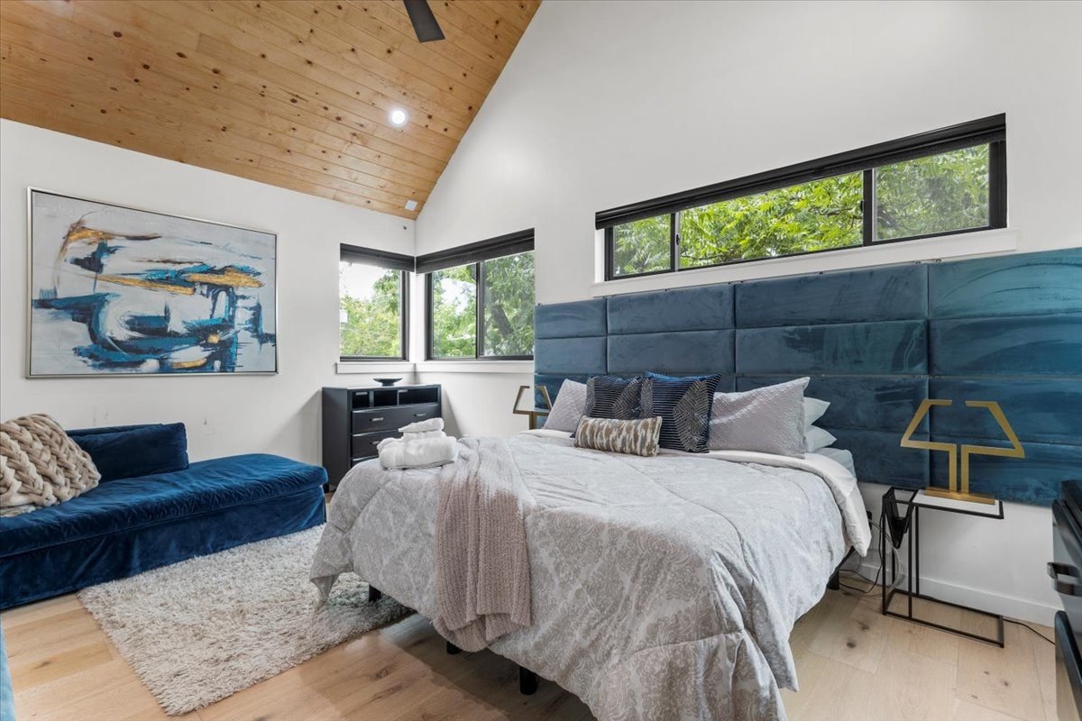 Walkable! Huge Modern House – 9 real beds gallery image 4