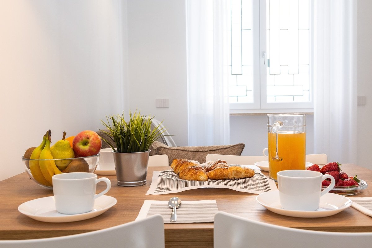 Colosseum Holidays – Marco Aurelio gallery image 3