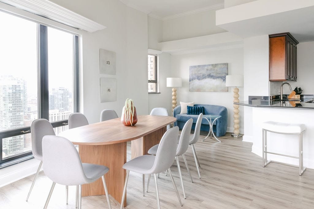 Luxury Designer Penthouse South | Pool | Gold Coas gallery image 5