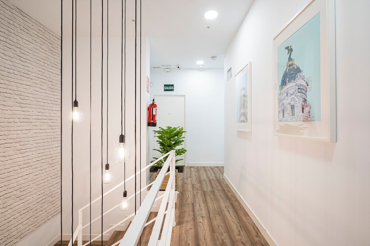 Duplex central Madrid Río-Palacio Real LIN. 10P-4B gallery image 2