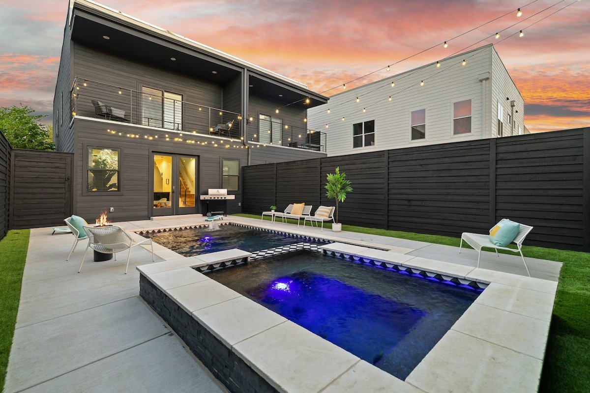 Heated Pool + Spa + Located in Heart of Dallas! gallery image 2
