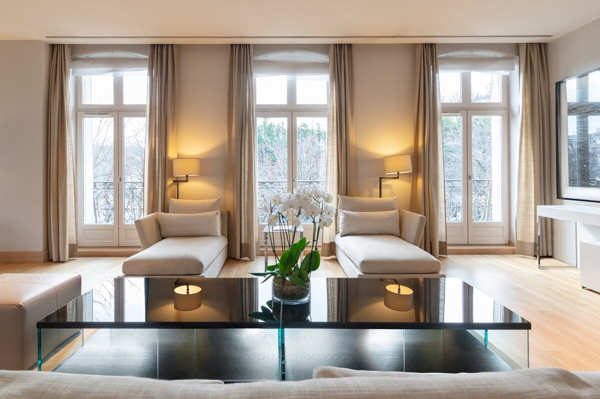 3 Bedroom Eiffel Apartment Eiffel Tower View gallery image 4