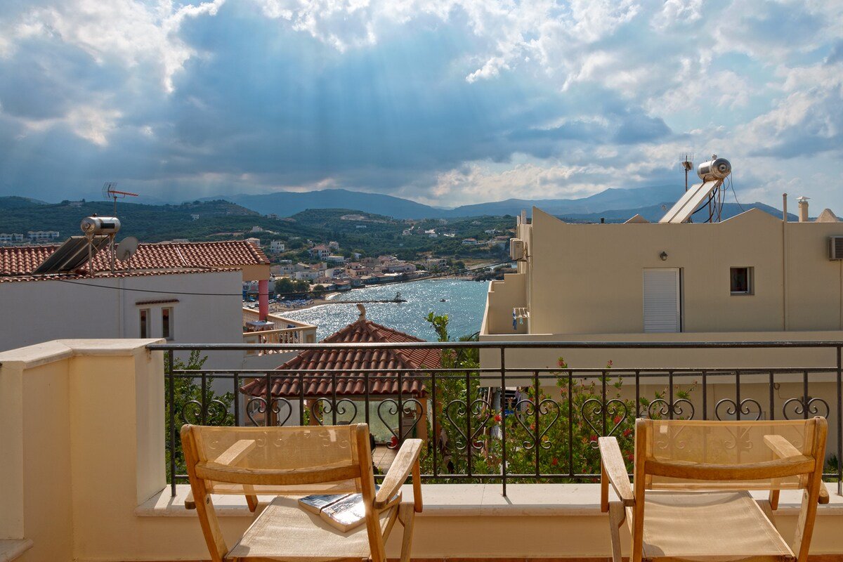 Traditional villa with outstanding sea view gallery image 5