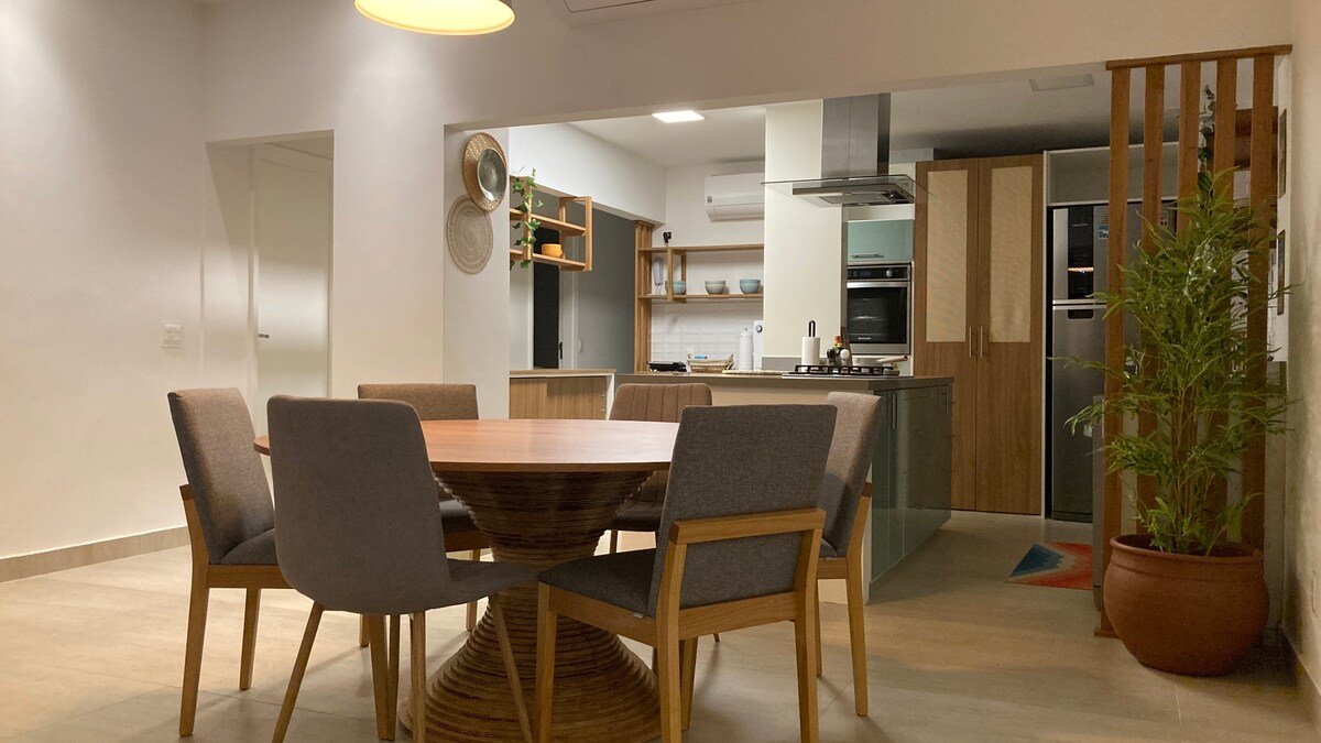 Lovely 3 ensuite BR Copacabana Beach Block gallery image 3