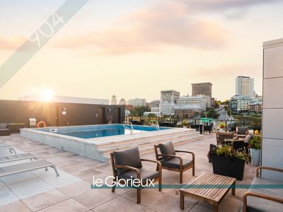 Glorieux 9th floor condo near Old Quebec with pool