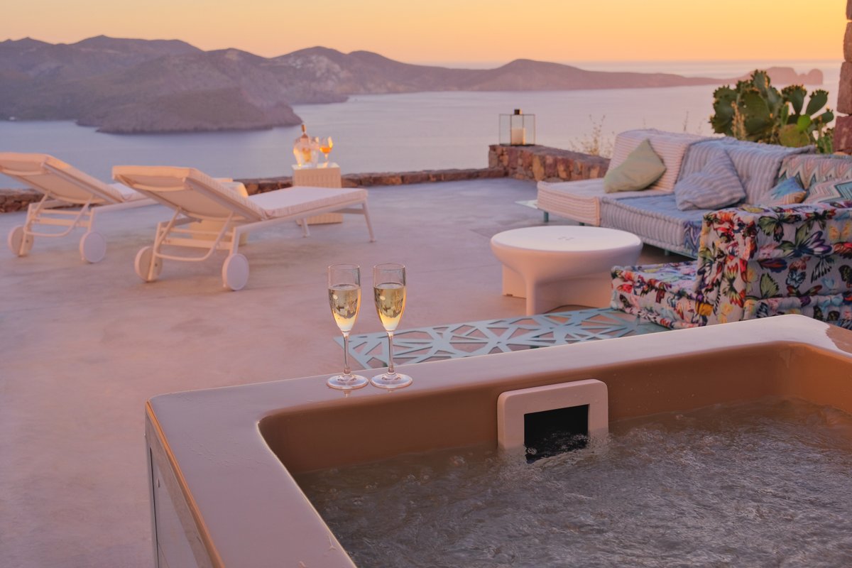 Odyssey Rock – Athena Luxury Sunset Spa Maisonette