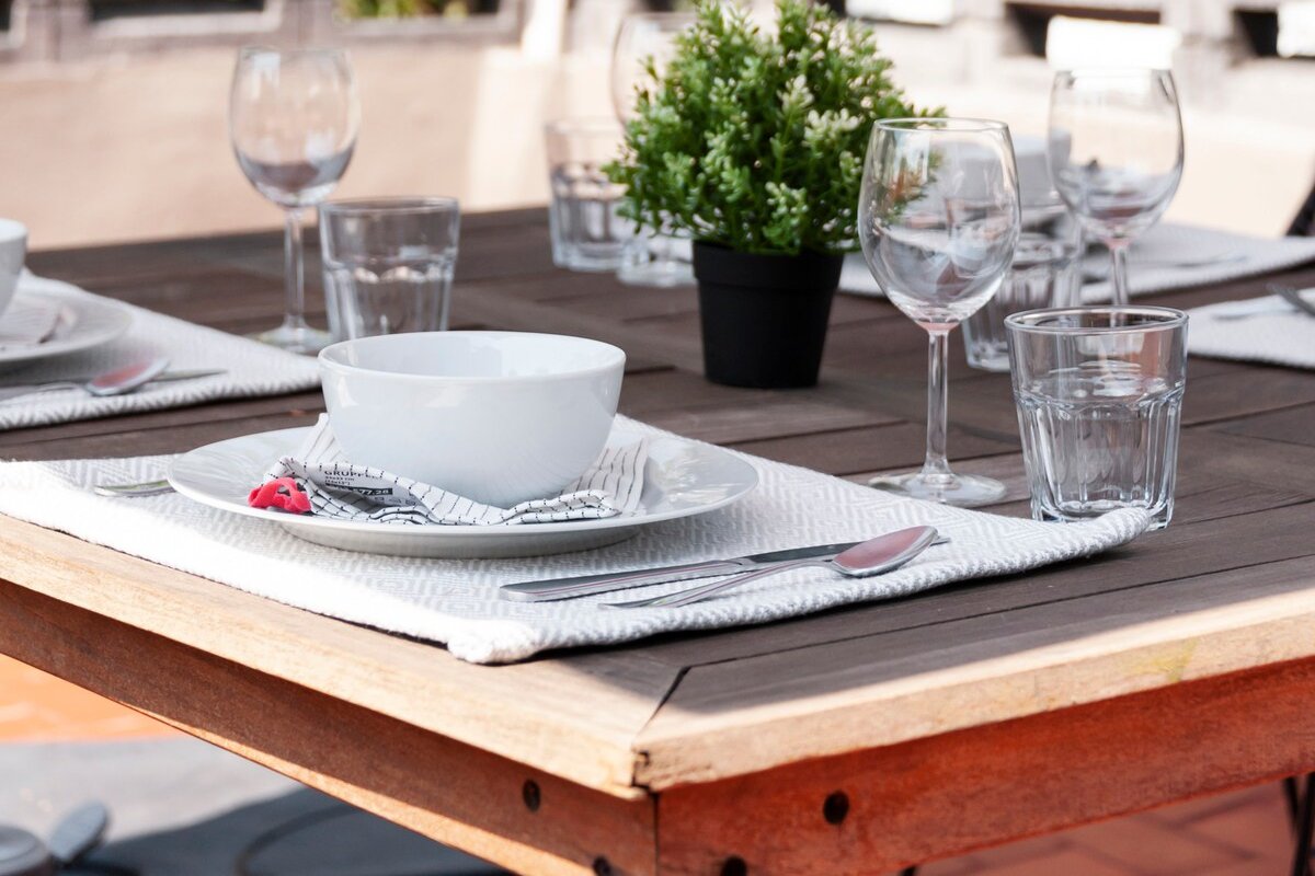 Restored glamorous 20’s Apt. W/ Rooftop terrace gallery image 4