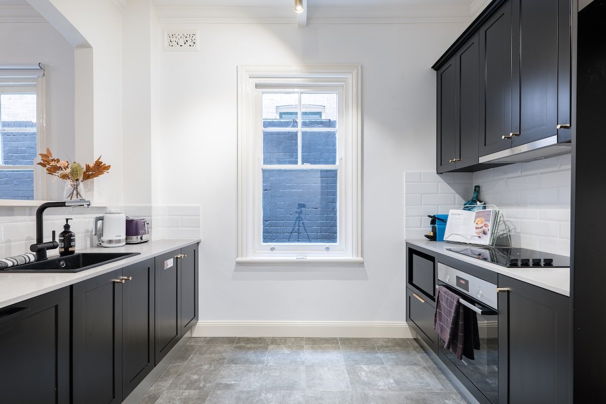 Waterfront – KING Master 4 Bedroom 3 Storey#9-10 gallery image 5