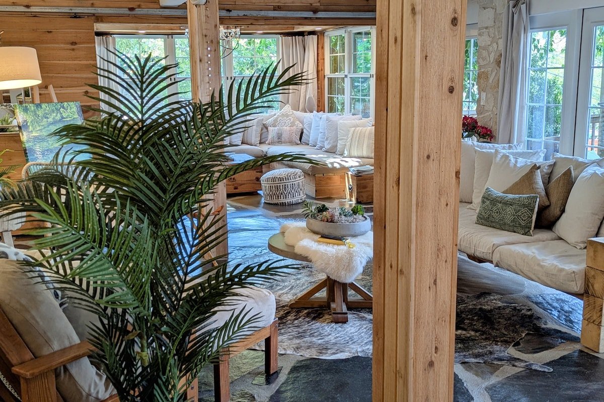 Kayak-Swim-SUP-Nature-Hikes-7 min to city center gallery image 2